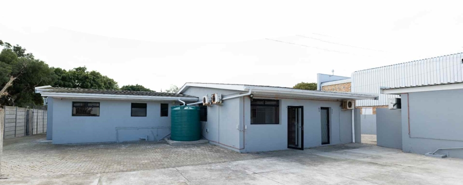 To Let commercial Property for Rent in Newton Park Eastern Cape